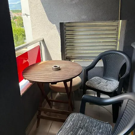 Daire Center Apartment-modern,familyheaven,bus Station *