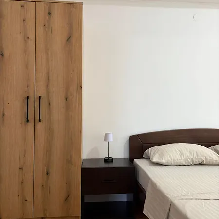 Center Apartment-modern,familyheaven,bus Station * Üsküp
