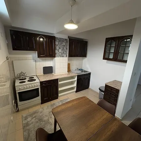 Appartement Center Apartment-modern,familyheaven,bus Station *