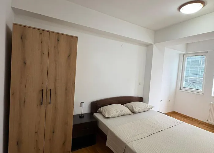 Center Apartment-modern,familyheaven,bus Station *