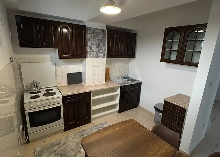 Апартаменти Center Apartment-modern,familyheaven,bus Station *