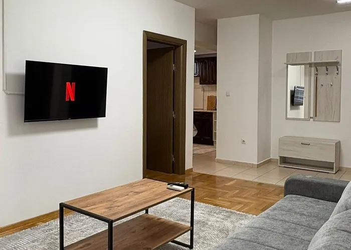 Center Apartment-modern,familyheaven,bus Station